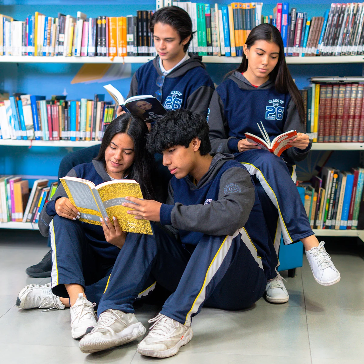 Solicita información 